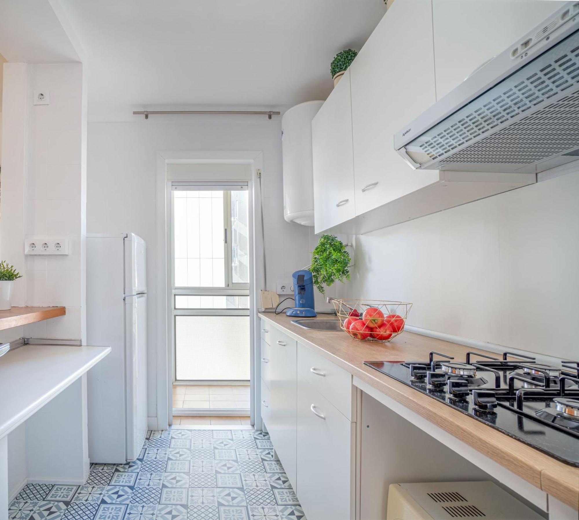 Est1-Spaciouss Appartment In The Beach, Bbq, Downtonwn, Parking, Fast Wifi Fibre Roses Exterior foto
