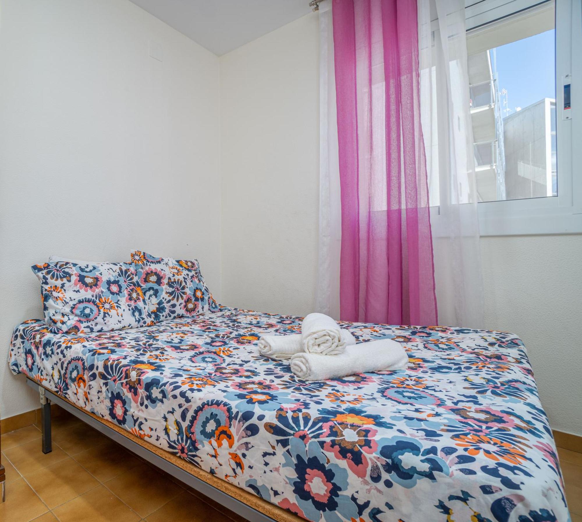Est1-Spaciouss Appartment In The Beach, Bbq, Downtonwn, Parking, Fast Wifi Fibre Roses Exterior foto